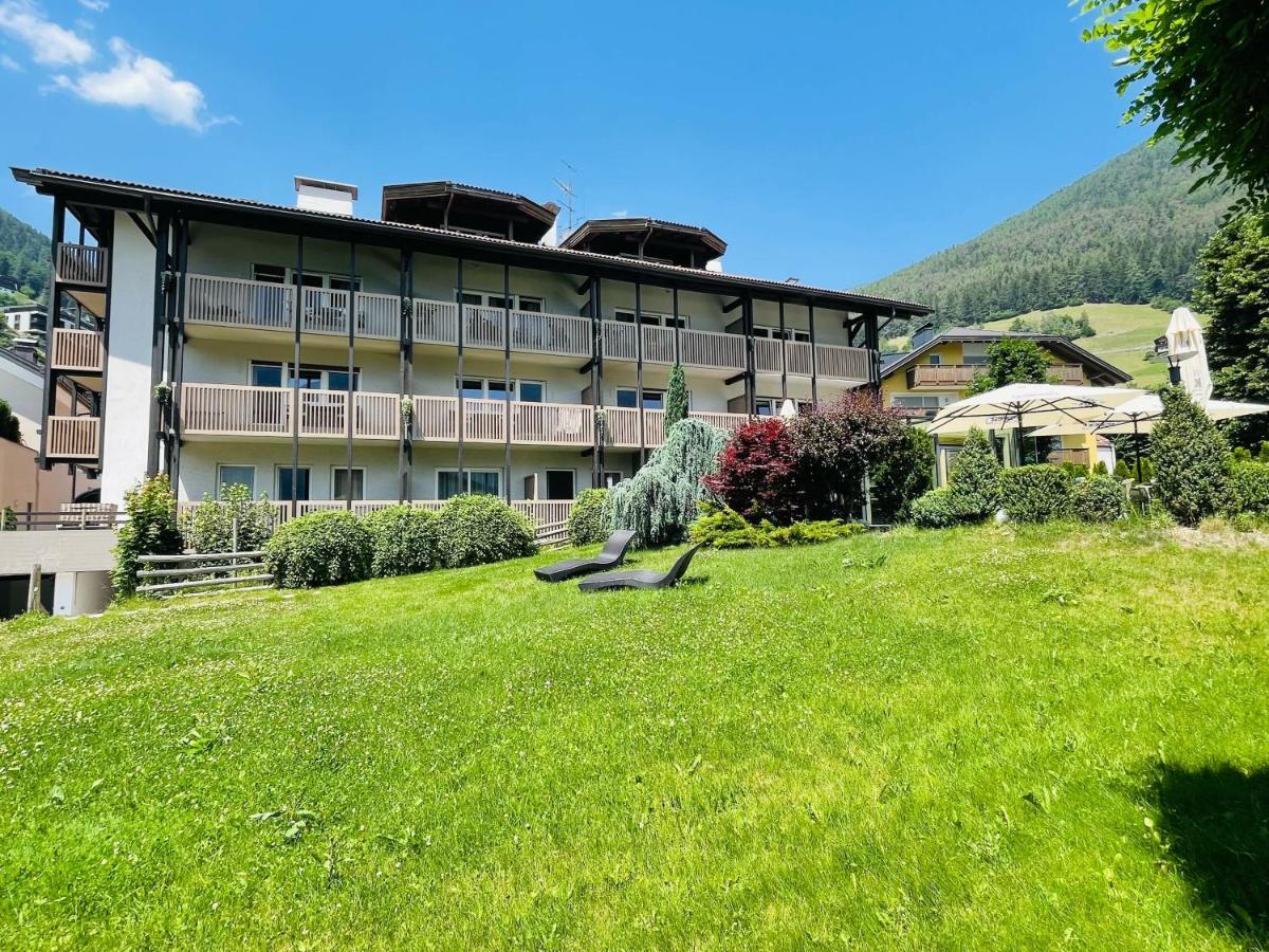 Residence Hotel Alpinum Campo Tures Exterior foto