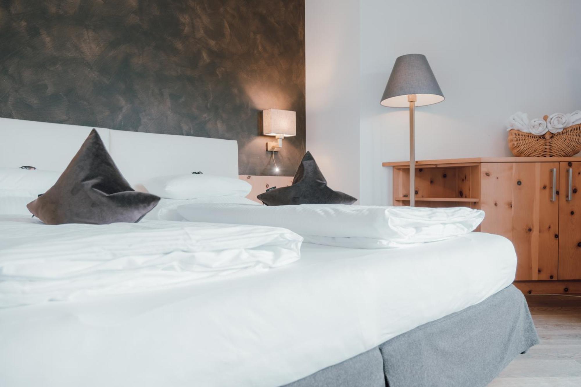 Residence Hotel Alpinum Campo Tures Exterior foto
